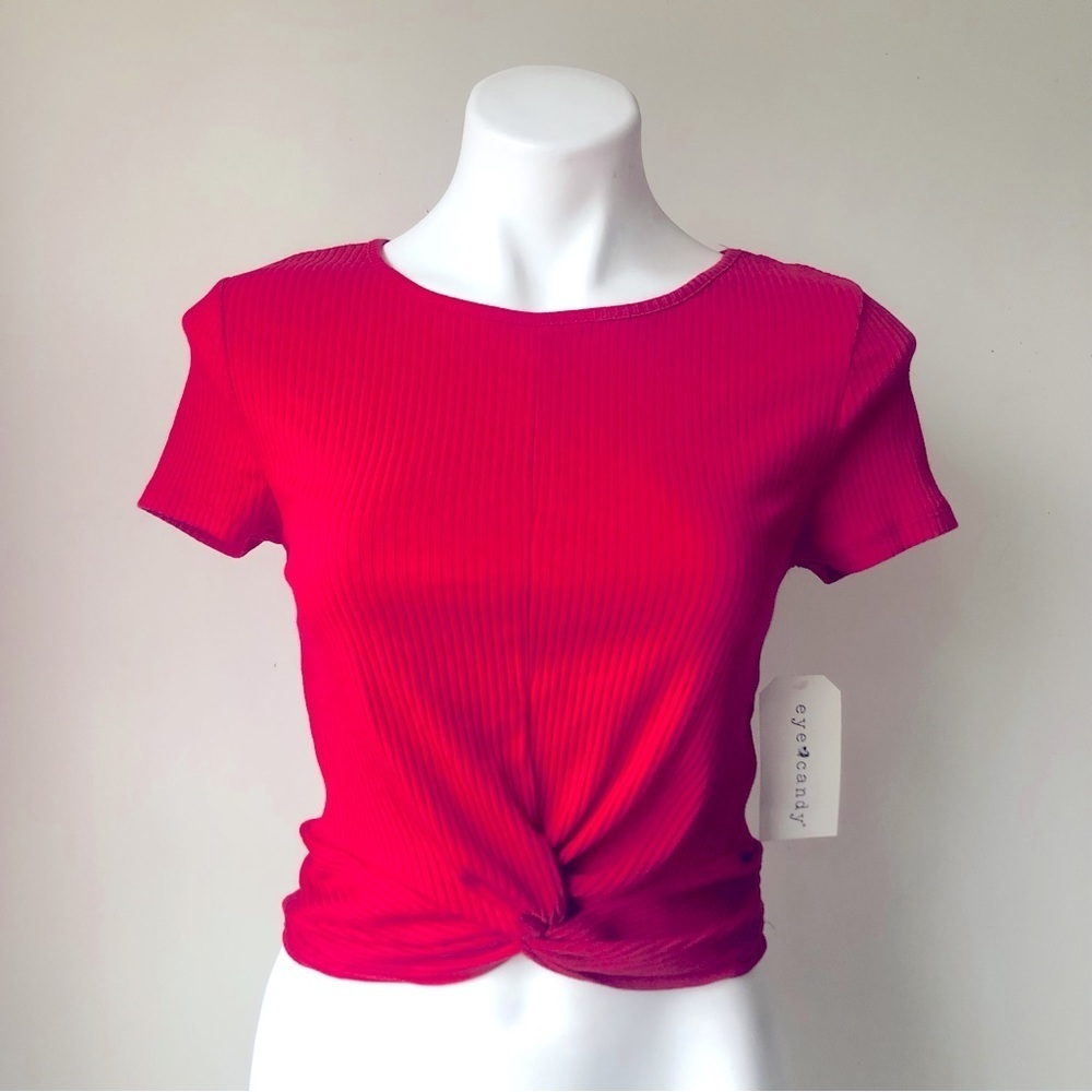 Eye Candy Red Ribbed Twist Front Tee, M NWT